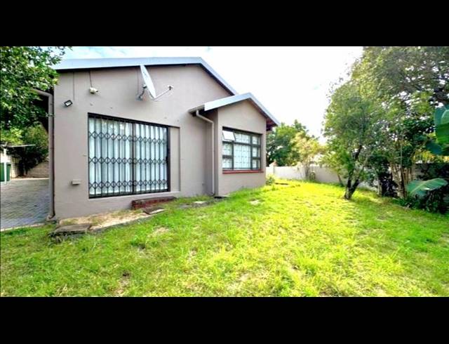 2 BEDROOM TOWNHOUSE FOR SALE IN MEER EN SEE